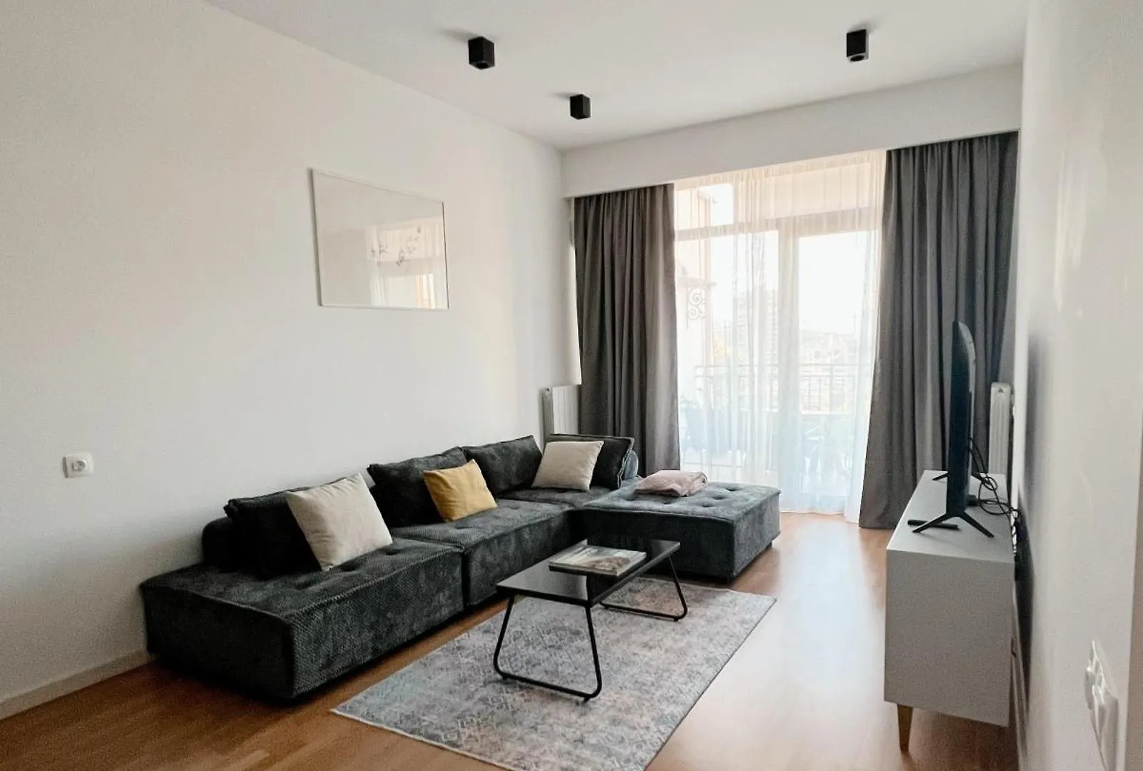 טביליסי Apartment Located Near Vake Park